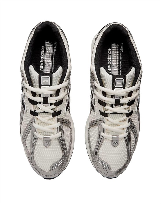 M1906RER Sneakers - Silver Metallic/Black/Sea Salt